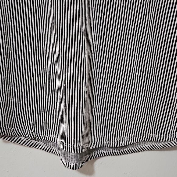 Striped Black and White Women's Top - Picture 4 of 6